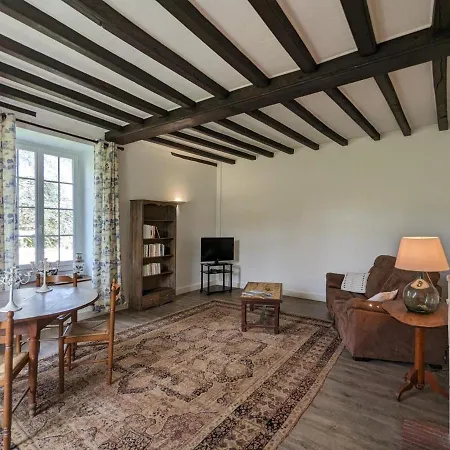 Prázdninový dům Familial Avec Piscine Couverte, Jardin Prive, Proche D'aubeterre-sur-dronne - Fr-1-653-239