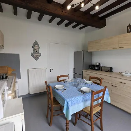 Familial Avec Piscine Couverte, Jardin Prive, Proche D'aubeterre-sur-dronne - Fr-1-653-239 Bellon